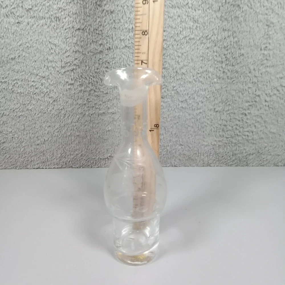 Vintage Etched Glass Bud Vase Ruffled Rim Grape Vine Motif Clear 7.25‎ Inch